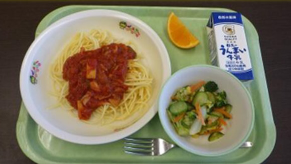 給食
