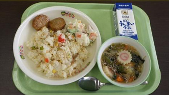 給食
