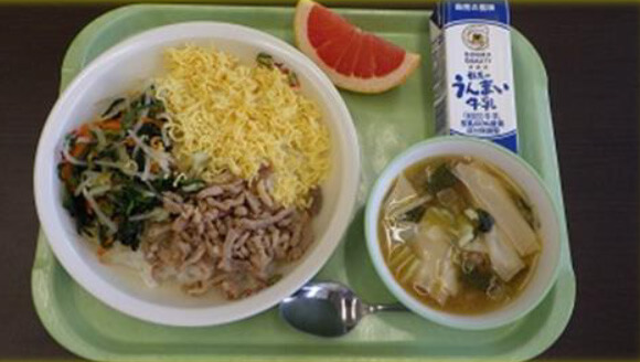 給食